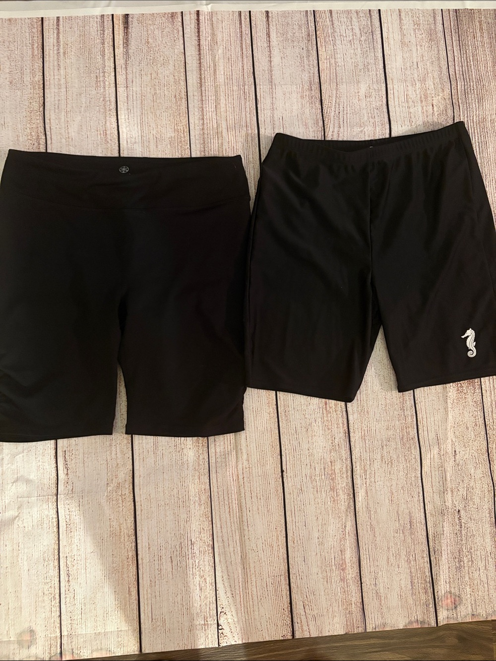 2 Black Women's Athletic Bike Shorts - Unbranded/Unknown